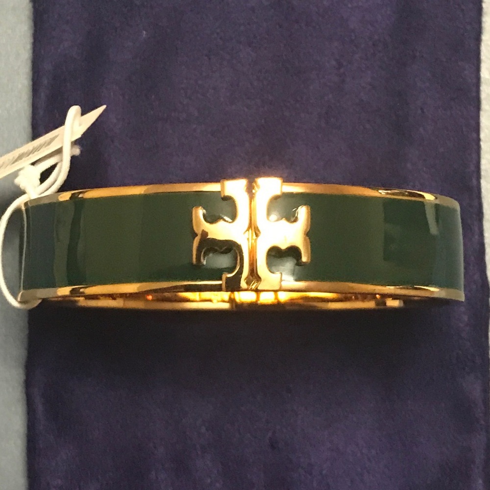 SALE‼️Tory Burch  Logo Enamel Hinge Bracelet.
