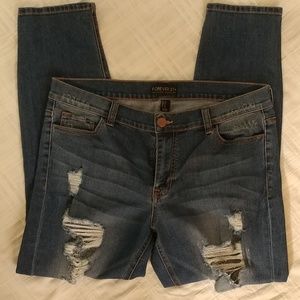 Destroyed Jeans