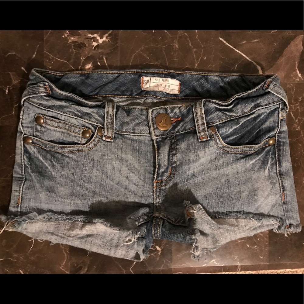 FREE PEOPLE - Denim Cutoff Shorts