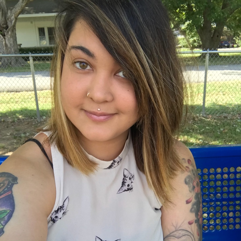 Meet your Posher, Monica