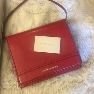 Cross body burberry handbag