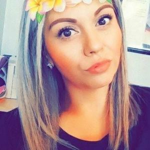 Meet your Posher, Lisette