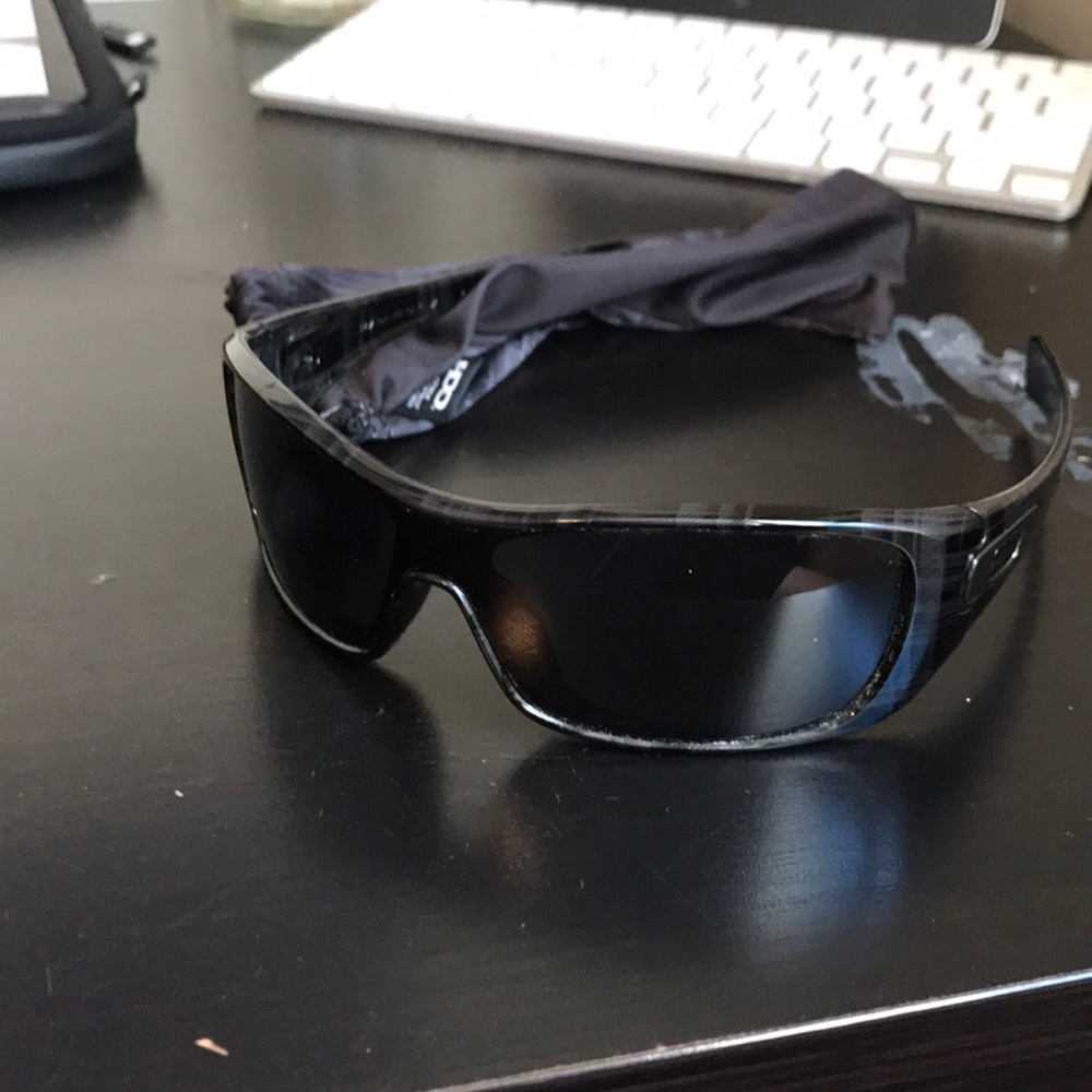 Oakley Antix