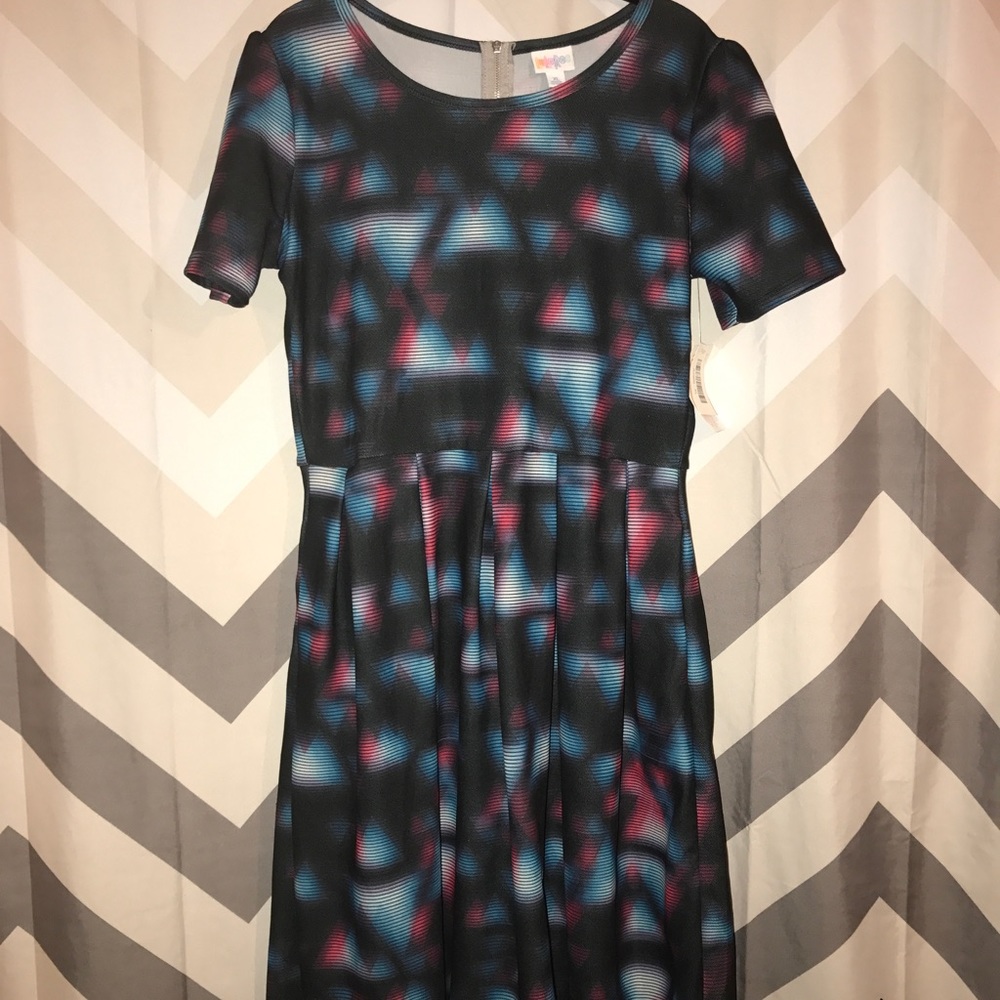 🔥flash sale🔥NWT Lularoe Amelia XL