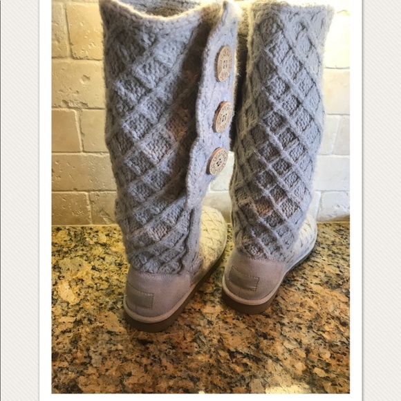 Sweater UGG boots - Picture 2 of 2