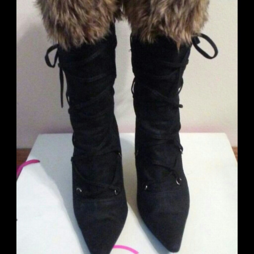 Boots - Picture 3 of 3