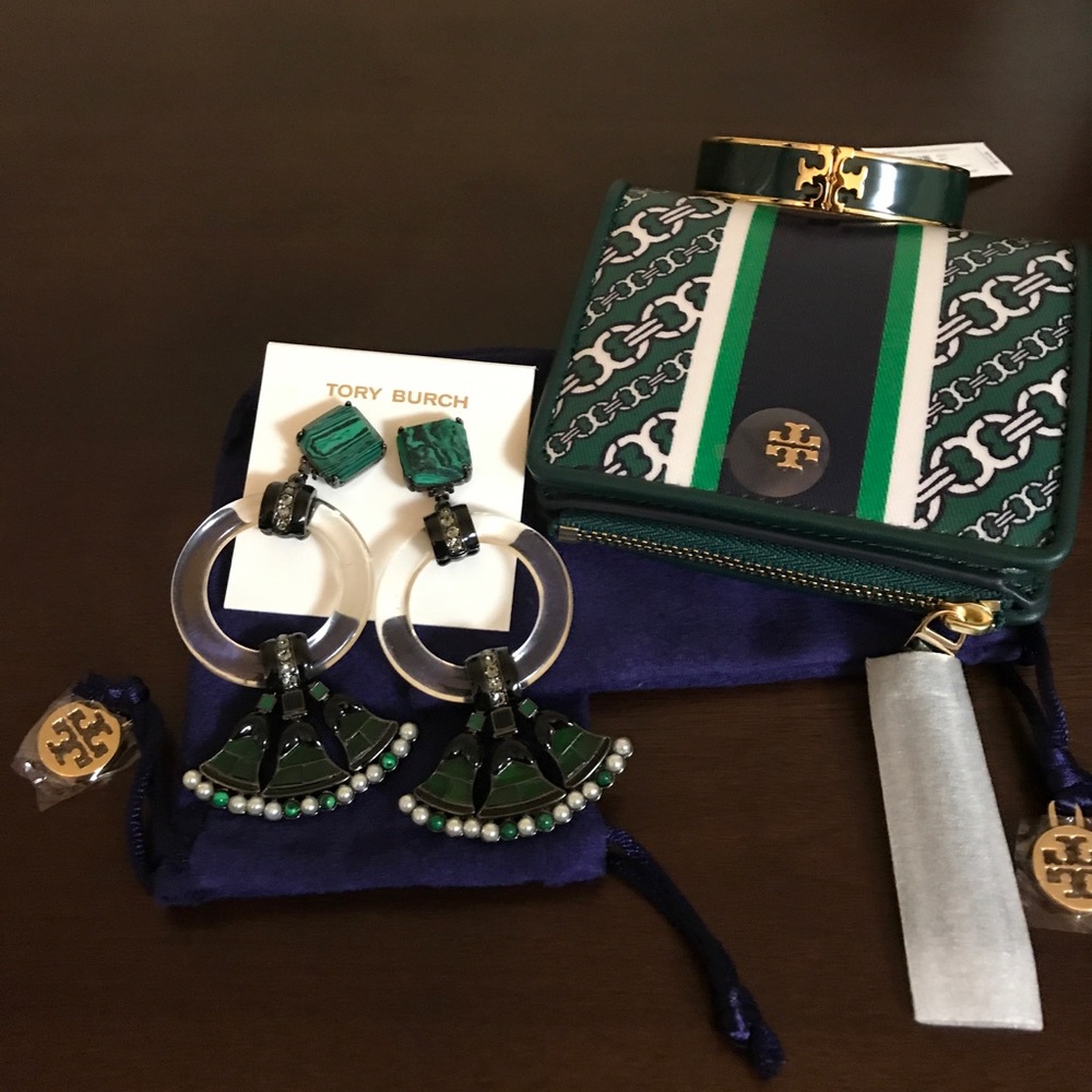 Tory Burch Wallet,Earrings,Bracelet.