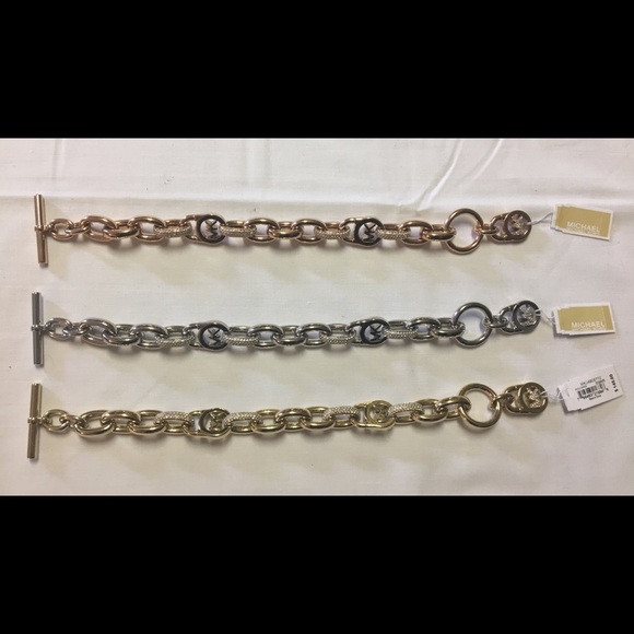 MK Chain Bracelet - Picture 2 of 2