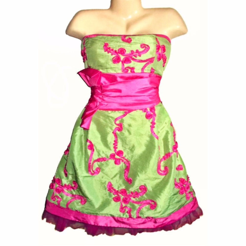 NWT Hot Pink & Green Floral Plus Size Prom Dress
