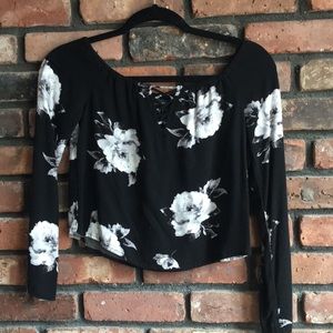 XS Black cold shoulder blouse from Pacsun