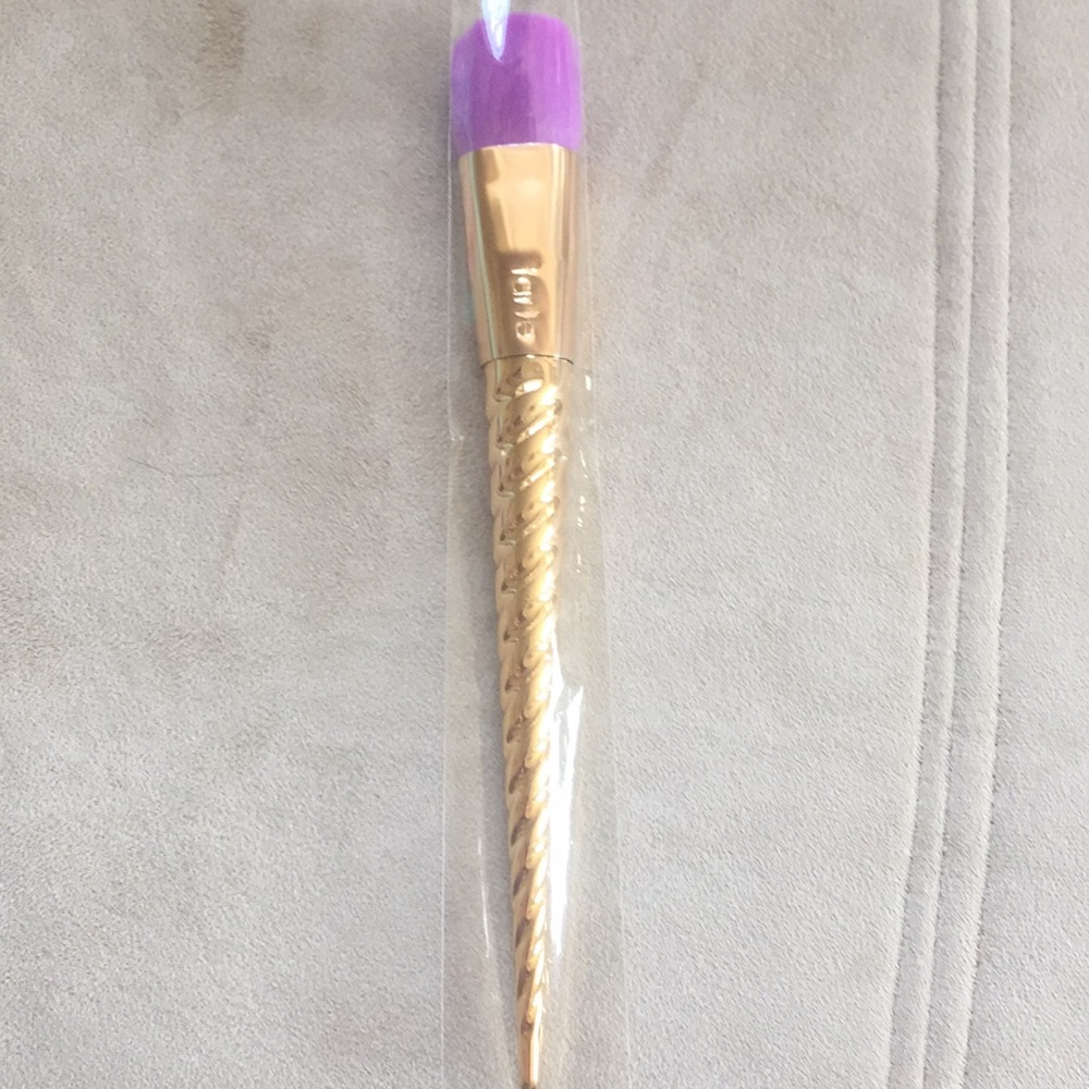Brand New, Authentic Tarte "Magic Wands" Brush Set - Picture 6 of 6