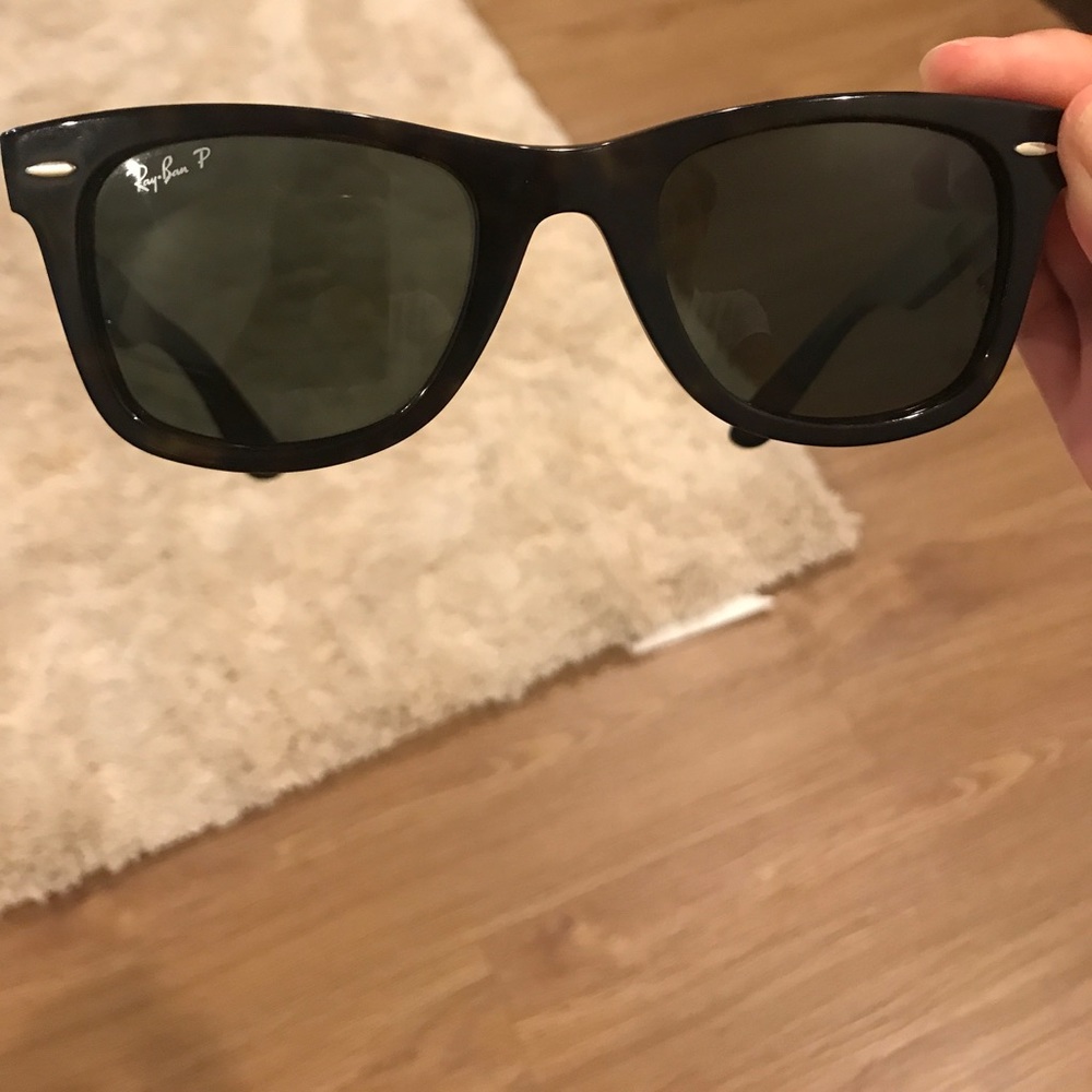 Polarized ray ban wayfarer sunglasses