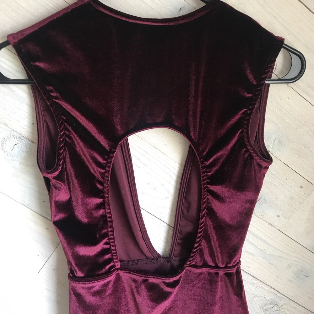 FASHION NOVA Burgundy Velvet Bodysuit / Onesie