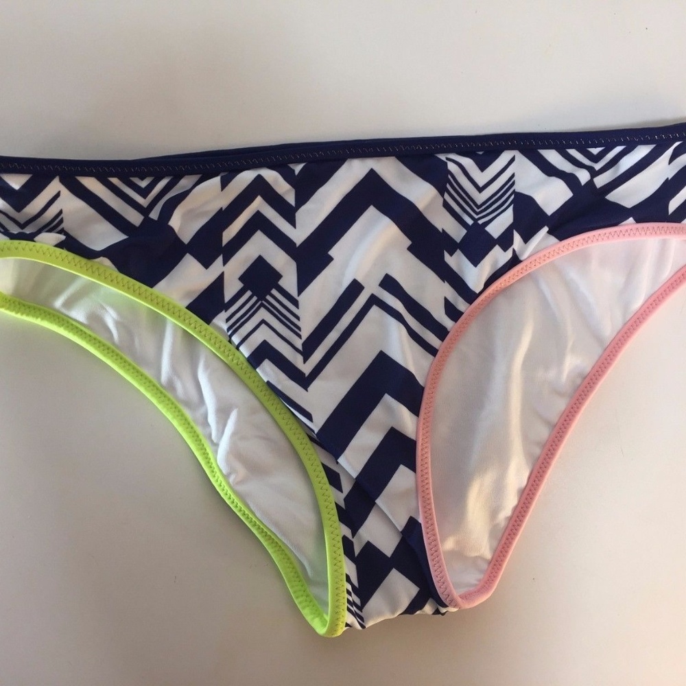 VICTORIA'S SECRETClassic Hipster Bikini Bottom Sm