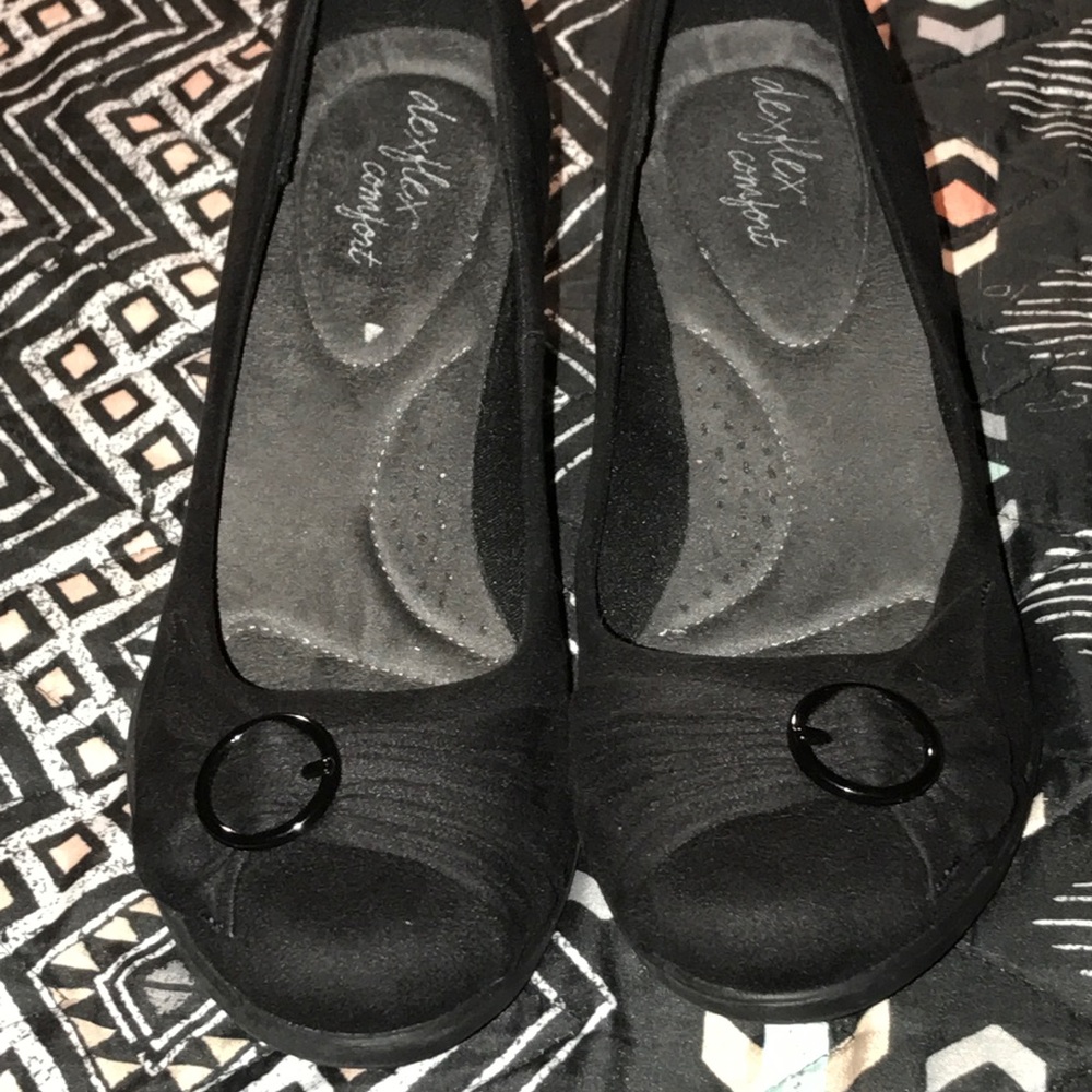 🖤SUPER CUTE & COMFY🖤DexFlex BUCKLE DETAIL WEDGES