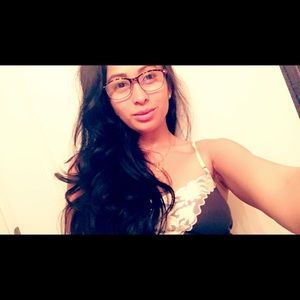 Meet your Posher, Shirley