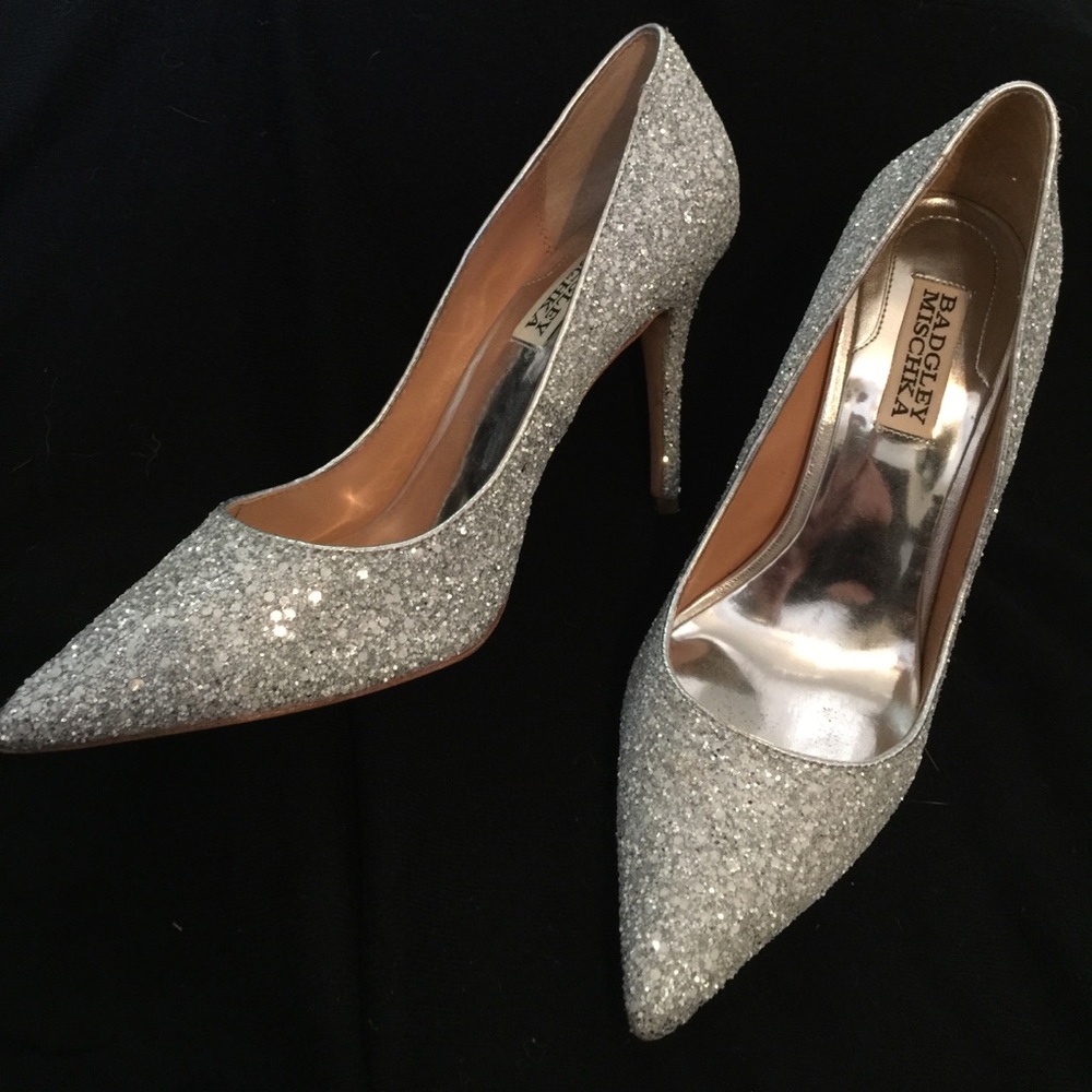 Badgley Mischka glamorous pumps