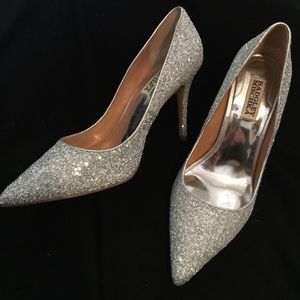Badgley Mischka glamorous pumps