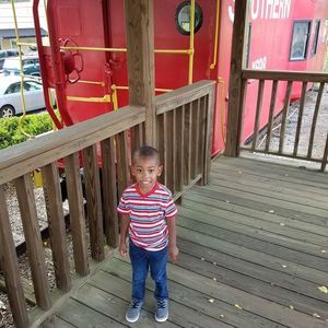 Meet your Posher, Louis