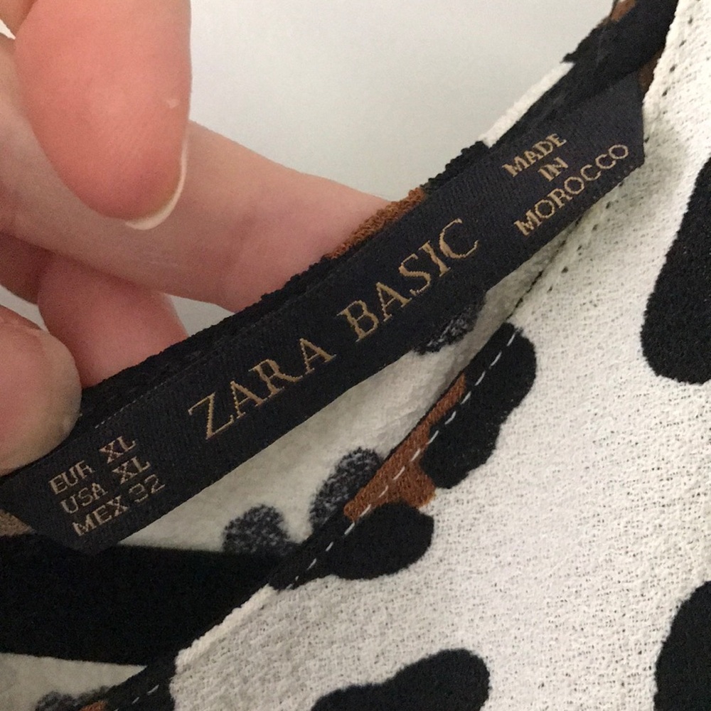 Zara Leopard Ruffle Bottom Top - Picture 2 of 3
