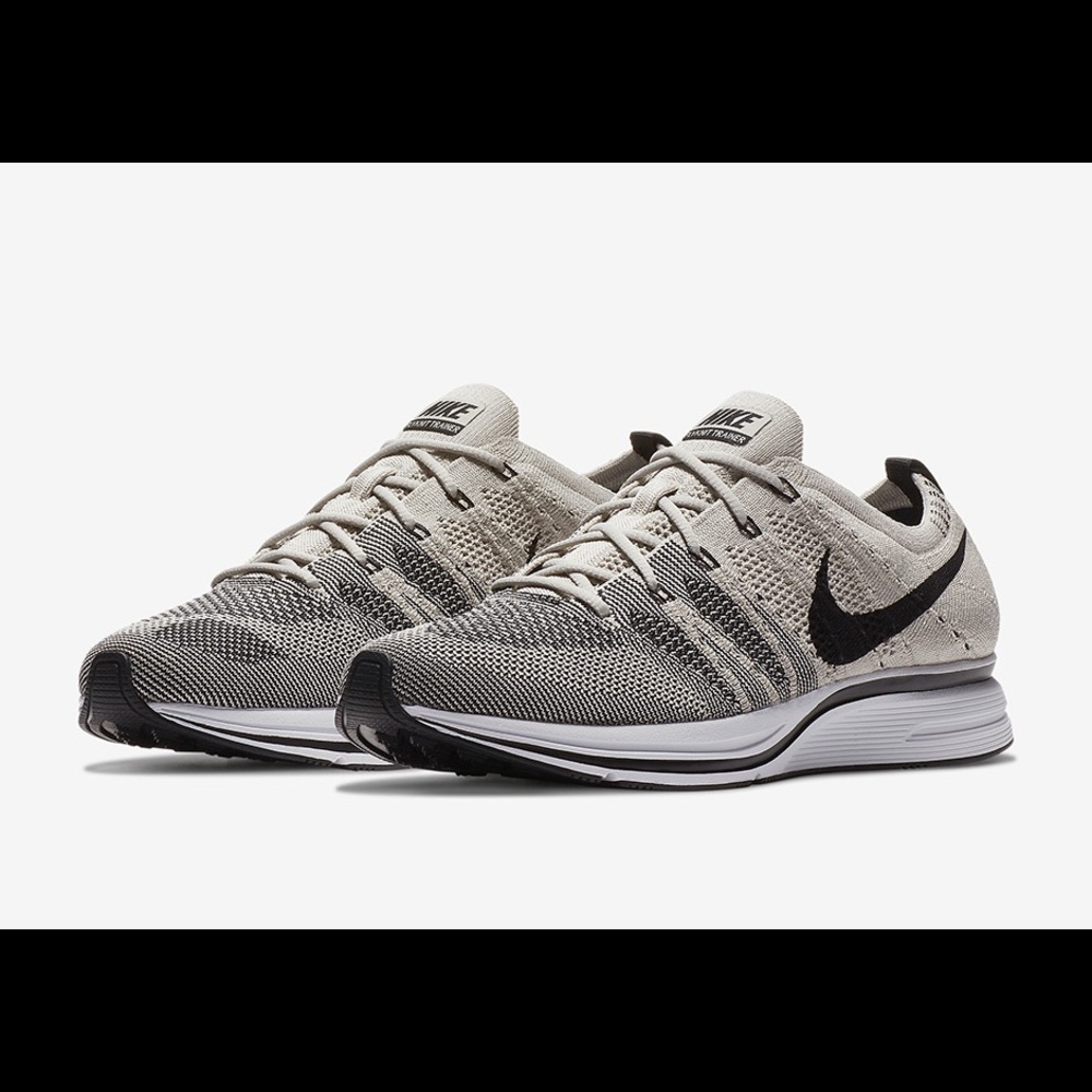 New Deadstock Nike Flyknit Trainer Pale Grey