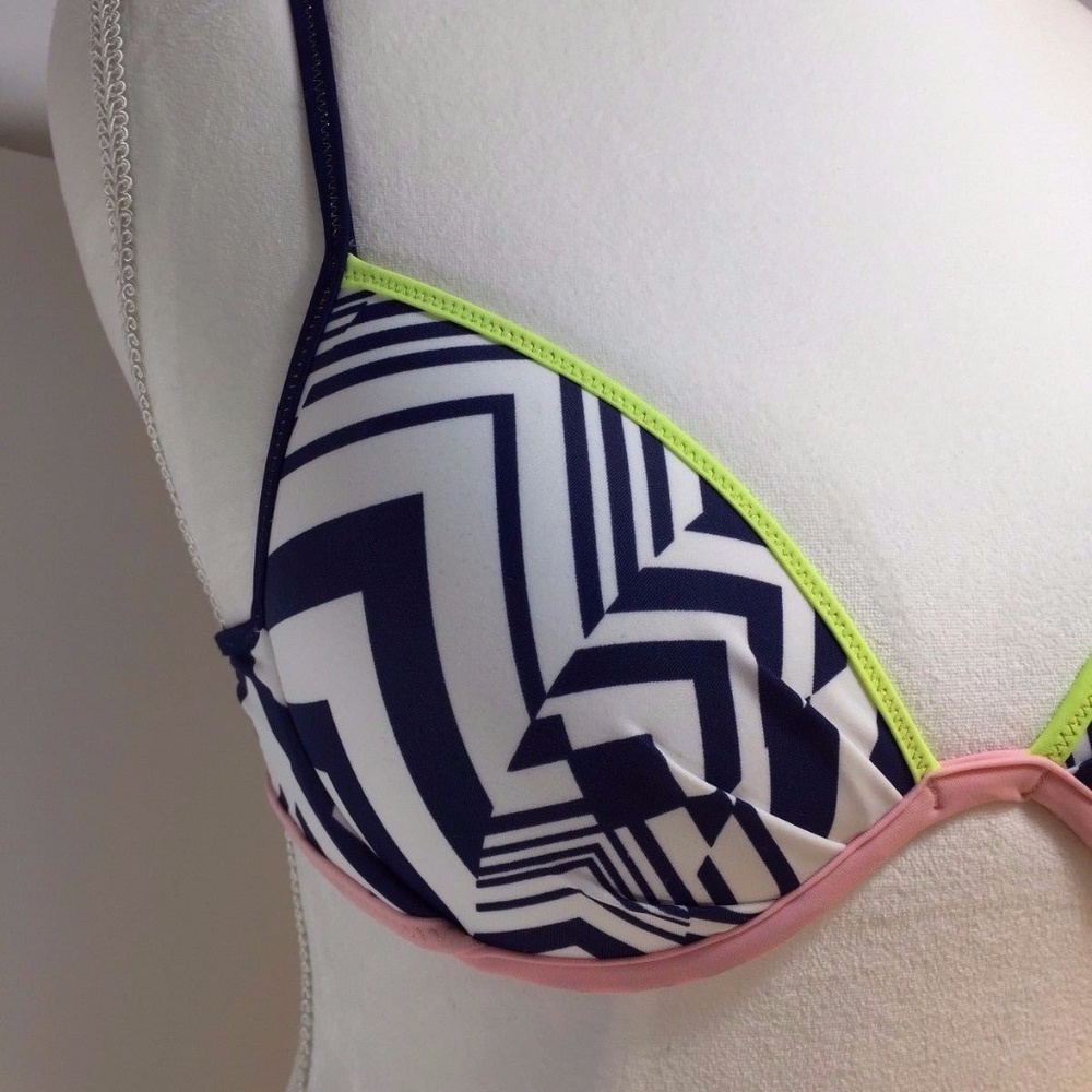 Victoria's Secret Pushup Swim Bikini Top 34C - Picture 2 of 6