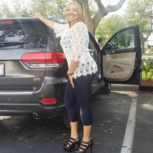 Meet your Posher, Ana