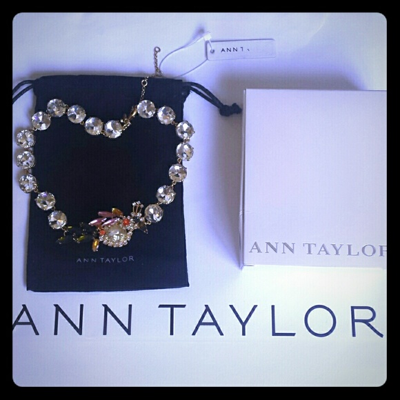 Ann Taylor Bird of Paradise Crystal Necklace - Picture 5 of 6