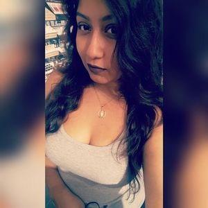 Meet your Posher, Nayeli