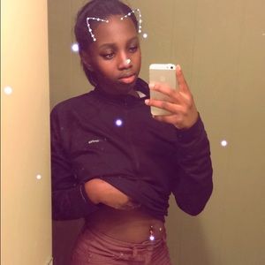 Meet your Posher, Sierra