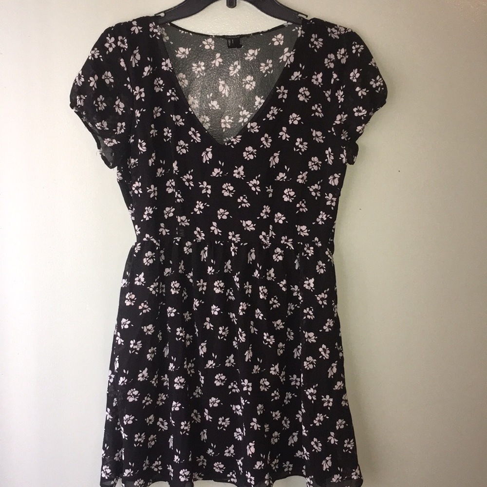 Forever 21 black and white floral dress