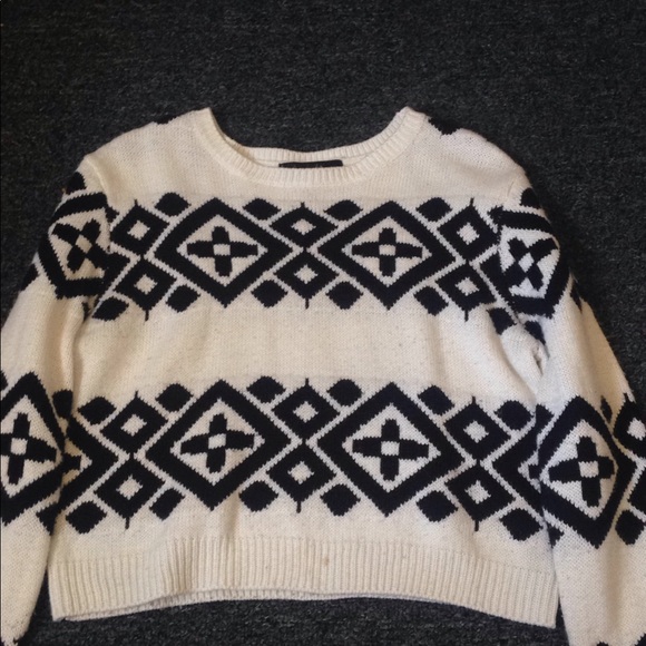 Aztec Print Crop Top Sweater - Picture 1 of 1