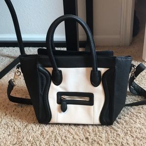 Black and white medium sized bag