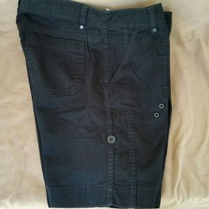 Black Cotton Cargo Shorts by Jones New York