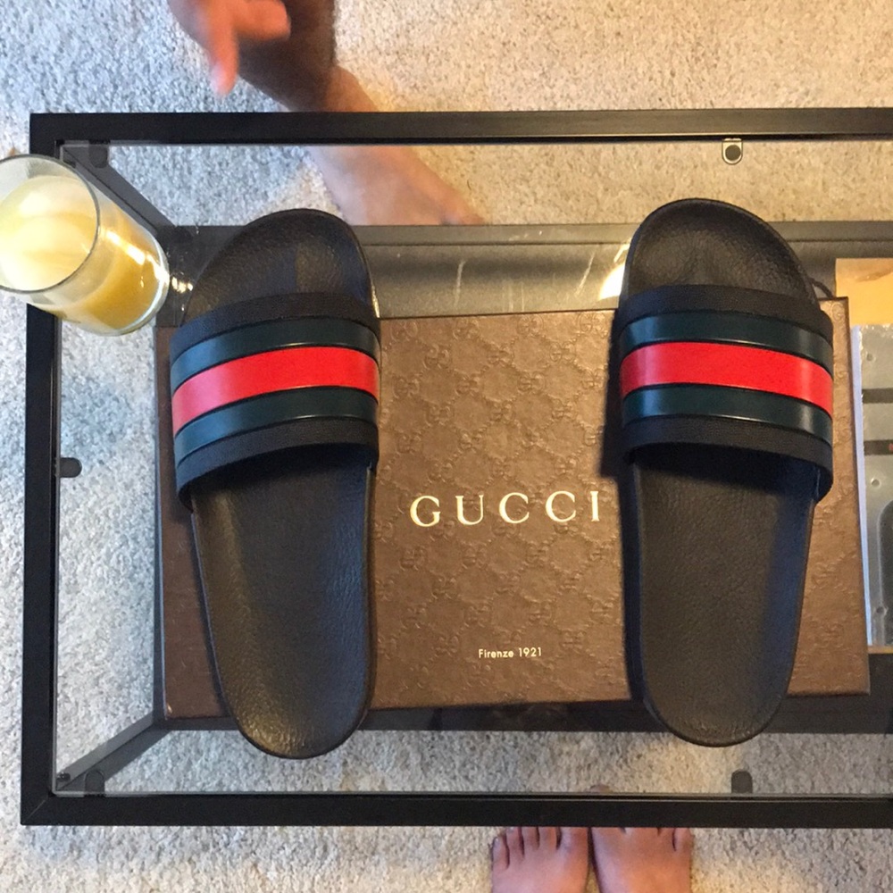 Men Gucci Flip flop/slides