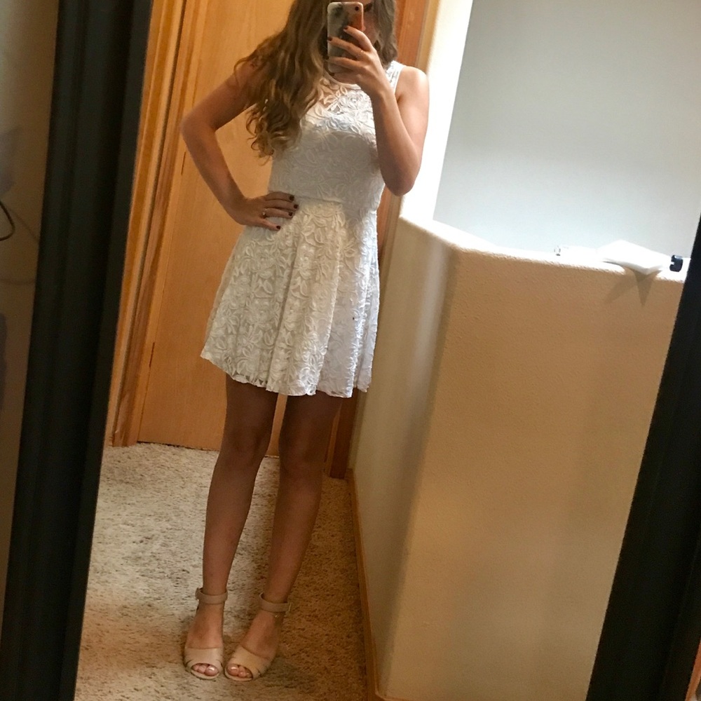 White dress/homecoming dress😊