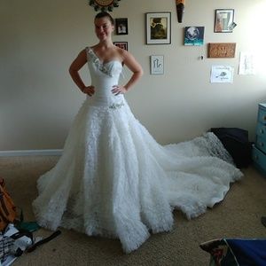 Maggie Sottero "Starla" Wedding Dress Ivory