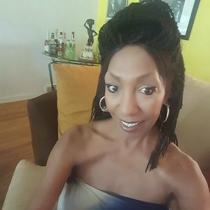 Meet your Posher, Denice