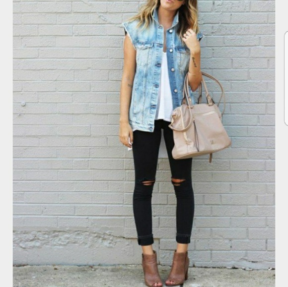 🍁Distressed Denim Vest by Mudd - Picture 7 of 7