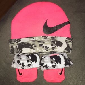 NIKE Hat/sock set