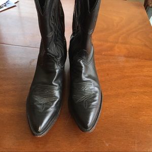 Tony lama size 6 black boots