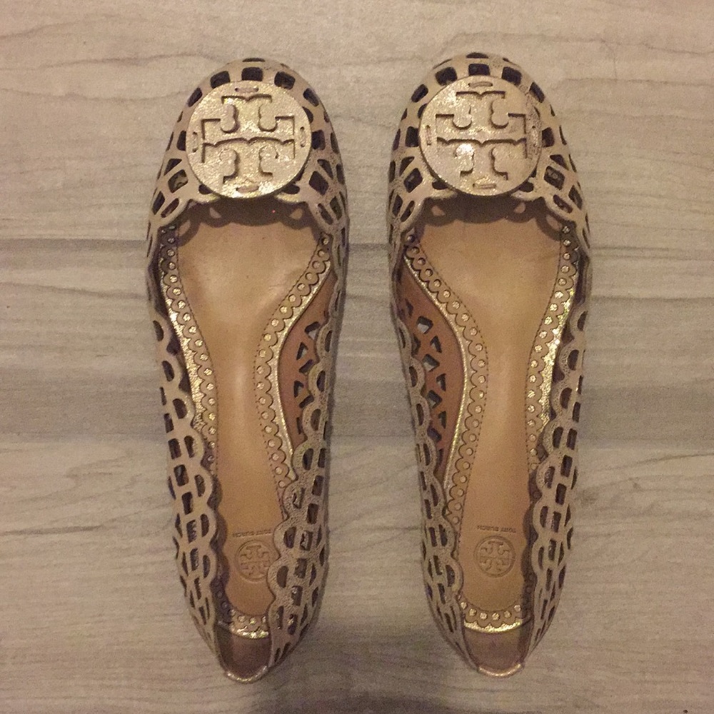 Cute Gold Tory Burch flats size 7