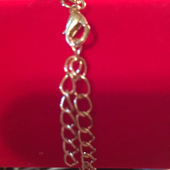Chrystal now on gold plated chain bracelet - Picture 3 of 3