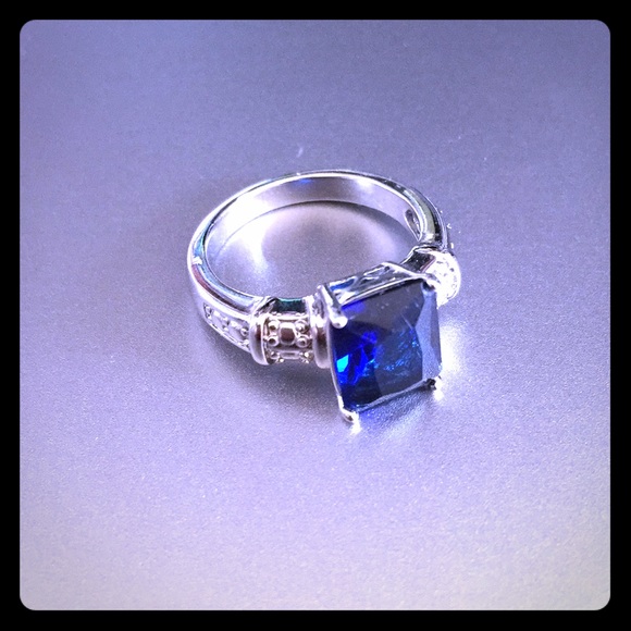 Blue Gem Ring, Size 6 - Picture 1 of 2