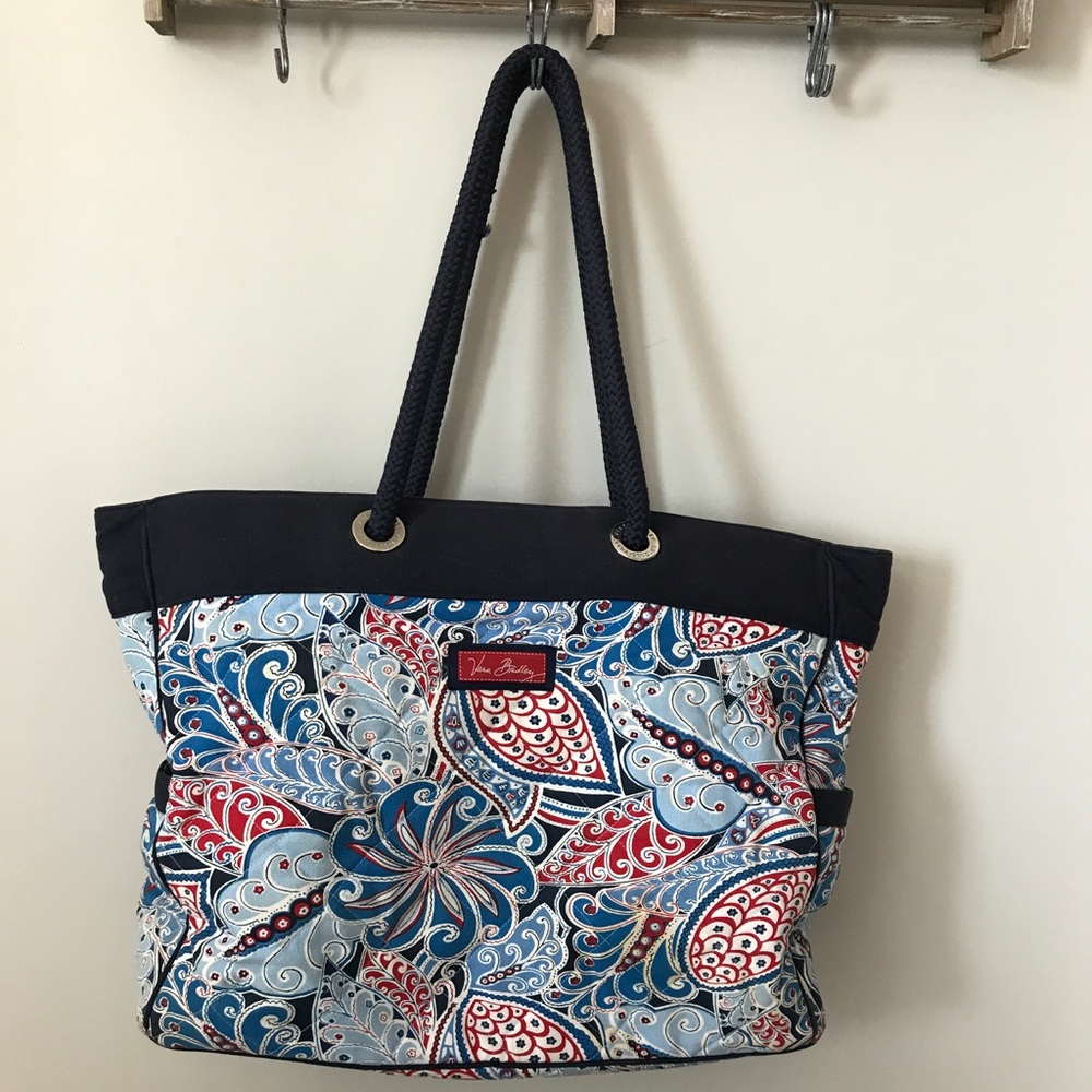 VERA BRADLEY Beach Tote   