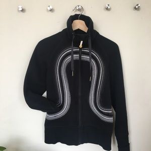 Beautiful black zip sweater by lulu lemon