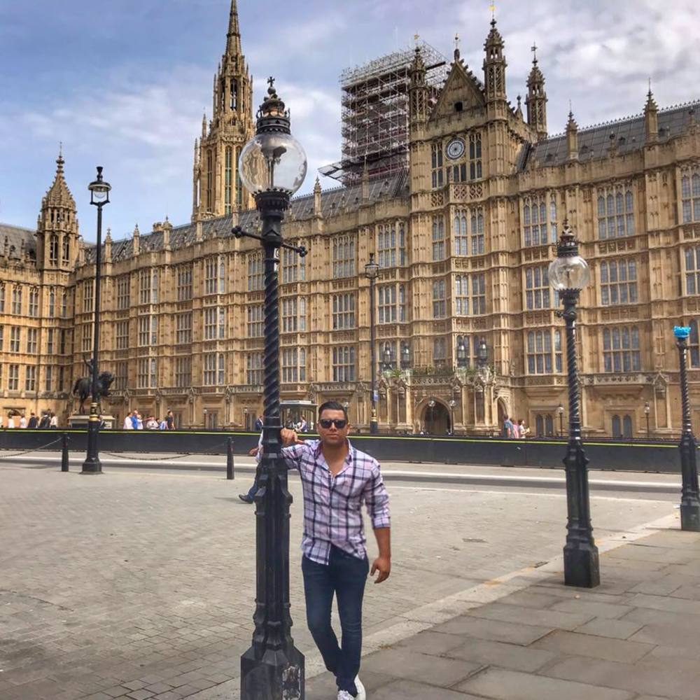 Meet your Posher, Isaac