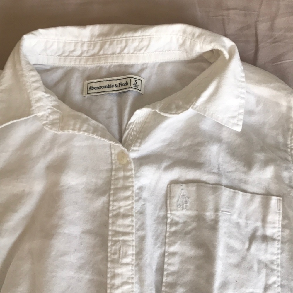 A&F white dress shirt / button down