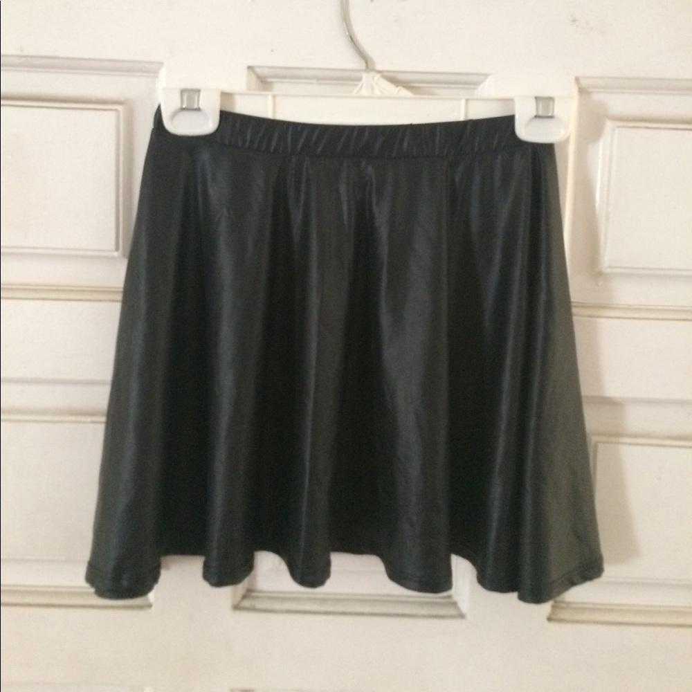 Forever 21 Faux Leather Black Skater Skirt XS