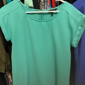 Express back zip blouse